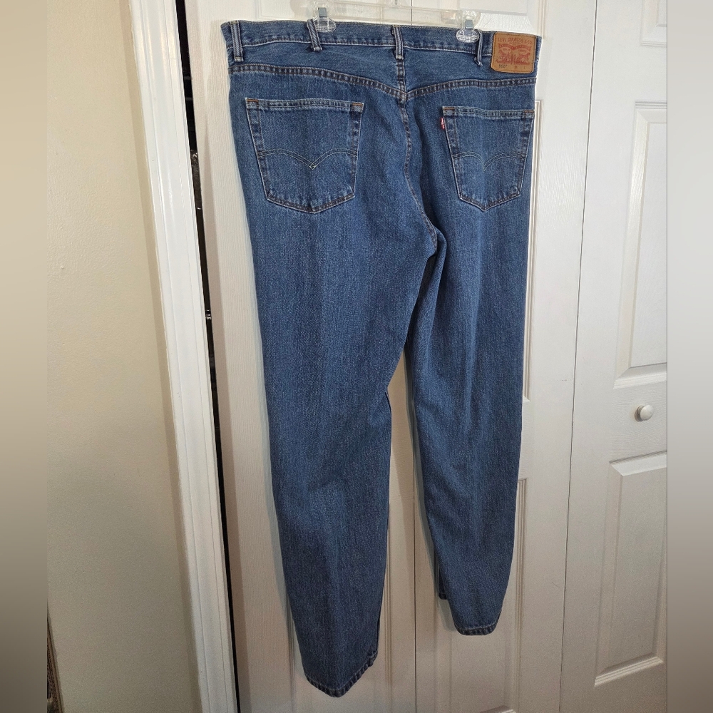 Levi Strauss 550 Men's Straight Leg Relaxed Fit Blue Jeans ~ Pre-Owned - Picture 7 of 12